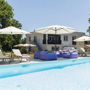  Ferienhaus Luxury Cetiri Hrasta
